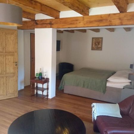 Stodola-Soukromy Apartman Pro Dva S Venkovni Virivkou Karlštejn Kültér fotó